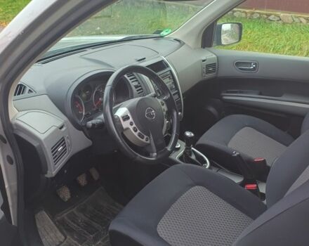 Сірий Ніссан ІксТрейл, об'ємом двигуна 2 л та пробігом 258 тис. км за 5400 $, фото 3 на Automoto.ua