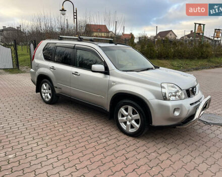 Серый Ниссан ИксТрейл, объемом двигателя 2.49 л и пробегом 155 тыс. км за 8499 $, фото 9 на Automoto.ua