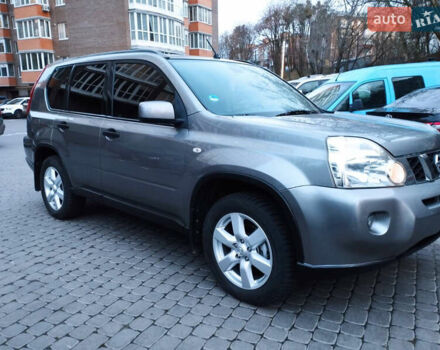 Серый Ниссан ИксТрейл, объемом двигателя 2 л и пробегом 220 тыс. км за 9700 $, фото 9 на Automoto.ua