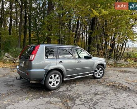 Сірий Ніссан ІксТрейл, об'ємом двигуна 2.2 л та пробігом 300 тис. км за 7300 $, фото 10 на Automoto.ua