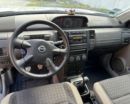 Сірий Ніссан ІксТрейл, об'ємом двигуна 2.2 л та пробігом 2 тис. км за 5000 $, фото 7 на Automoto.ua