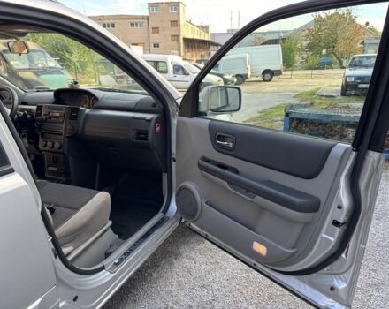 Сірий Ніссан ІксТрейл, об'ємом двигуна 2.2 л та пробігом 2 тис. км за 5000 $, фото 15 на Automoto.ua