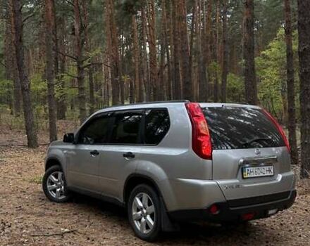 Сірий Ніссан ІксТрейл, об'ємом двигуна 2 л та пробігом 283 тис. км за 8000 $, фото 4 на Automoto.ua