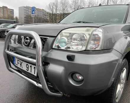 Серый Ниссан ИксТрейл, объемом двигателя 2.2 л и пробегом 229 тыс. км за 4650 $, фото 10 на Automoto.ua