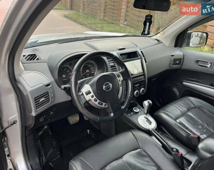Серый Ниссан ИксТрейл, объемом двигателя 2.5 л и пробегом 155 тыс. км за 8750 $, фото 31 на Automoto.ua