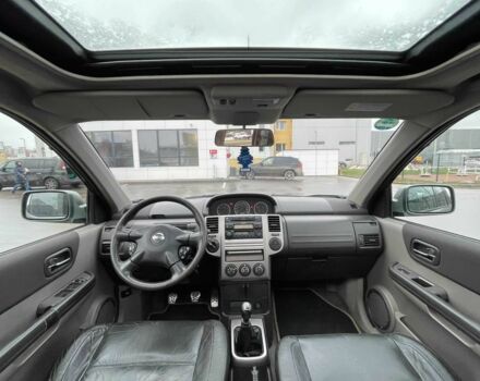 Серый Ниссан ИксТрейл, объемом двигателя 2.2 л и пробегом 229 тыс. км за 4650 $, фото 13 на Automoto.ua