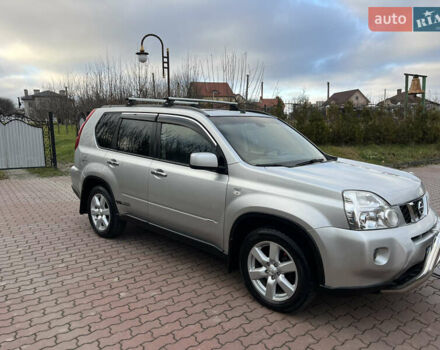 Серый Ниссан ИксТрейл, объемом двигателя 2.5 л и пробегом 155 тыс. км за 8750 $, фото 4 на Automoto.ua