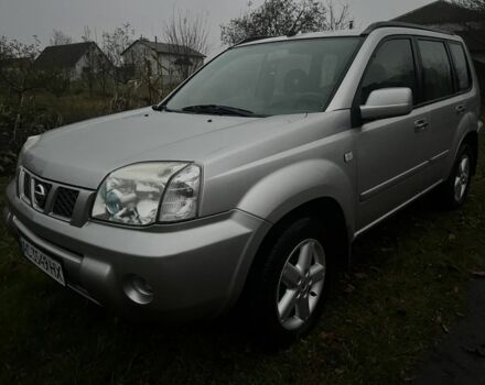 Серый Ниссан ИксТрейл, объемом двигателя 2.2 л и пробегом 267 тыс. км за 4400 $, фото 2 на Automoto.ua