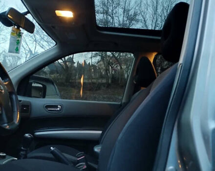 Серый Ниссан ИксТрейл, объемом двигателя 2 л и пробегом 220 тыс. км за 9700 $, фото 24 на Automoto.ua