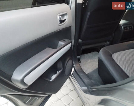Серый Ниссан ИксТрейл, объемом двигателя 2 л и пробегом 220 тыс. км за 9700 $, фото 13 на Automoto.ua