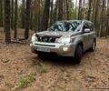 Сірий Ніссан ІксТрейл, об'ємом двигуна 2 л та пробігом 283 тис. км за 8000 $, фото 3 на Automoto.ua