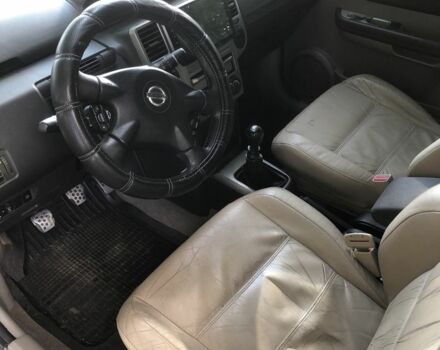 Серый Ниссан ИксТрейл, объемом двигателя 2.2 л и пробегом 222 тыс. км за 3500 $, фото 5 на Automoto.ua