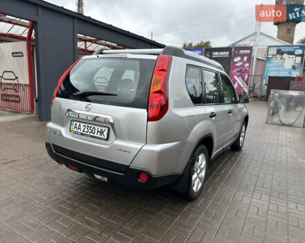 Сірий Ніссан ІксТрейл, об'ємом двигуна 2.49 л та пробігом 197 тис. км за 8300 $, фото 10 на Automoto.ua