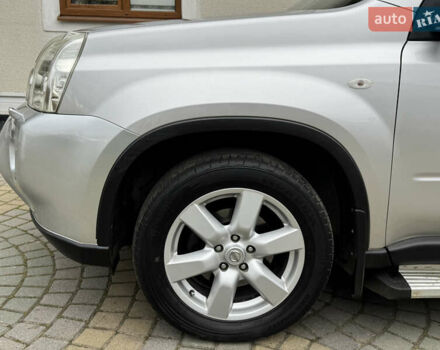 Сірий Ніссан ІксТрейл, об'ємом двигуна 2 л та пробігом 228 тис. км за 10250 $, фото 45 на Automoto.ua