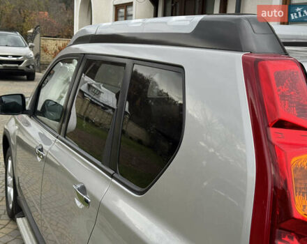 Сірий Ніссан ІксТрейл, об'ємом двигуна 2 л та пробігом 228 тис. км за 10250 $, фото 62 на Automoto.ua