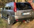 Серый Ниссан ИксТрейл, объемом двигателя 2 л и пробегом 272 тыс. км за 10000 $, фото 5 на Automoto.ua