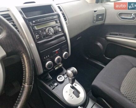 Сірий Ніссан ІксТрейл, об'ємом двигуна 2 л та пробігом 212 тис. км за 9900 $, фото 18 на Automoto.ua