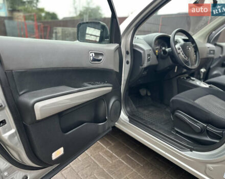 Сірий Ніссан ІксТрейл, об'ємом двигуна 2.49 л та пробігом 197 тис. км за 8300 $, фото 26 на Automoto.ua