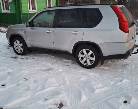 Сірий Ніссан ІксТрейл, об'ємом двигуна 2 л та пробігом 280 тис. км за 8000 $, фото 2 на Automoto.ua