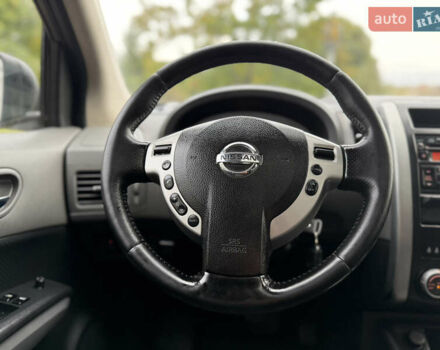 Серый Ниссан ИксТрейл, объемом двигателя 2 л и пробегом 240 тыс. км за 7600 $, фото 45 на Automoto.ua