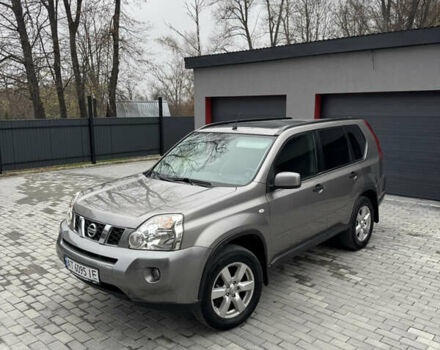 Серый Ниссан ИксТрейл, объемом двигателя 2 л и пробегом 326 тыс. км за 8650 $, фото 1 на Automoto.ua