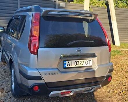 Сірий Ніссан ІксТрейл, об'ємом двигуна 2.49 л та пробігом 327 тис. км за 12000 $, фото 8 на Automoto.ua