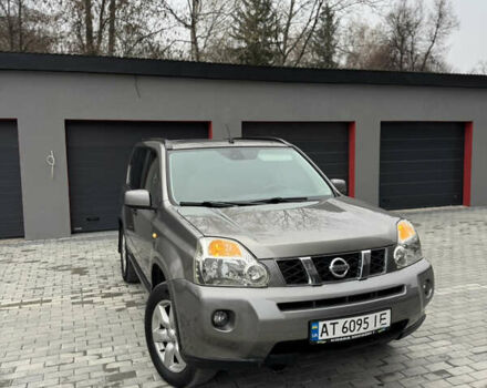 Серый Ниссан ИксТрейл, объемом двигателя 2 л и пробегом 326 тыс. км за 8650 $, фото 6 на Automoto.ua