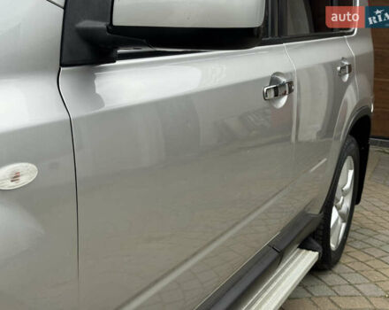 Сірий Ніссан ІксТрейл, об'ємом двигуна 2 л та пробігом 228 тис. км за 10250 $, фото 67 на Automoto.ua