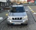 Сірий Ніссан ІксТрейл, об'ємом двигуна 2.5 л та пробігом 132 тис. км за 8900 $, фото 4 на Automoto.ua