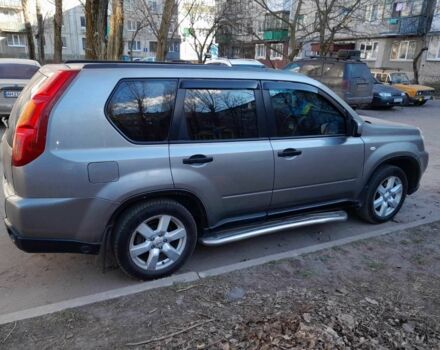 Серый Ниссан ИксТрейл, объемом двигателя 2 л и пробегом 195 тыс. км за 8300 $, фото 2 на Automoto.ua