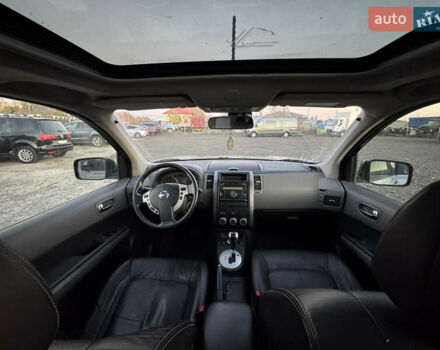 Серый Ниссан ИксТрейл, объемом двигателя 2.49 л и пробегом 260 тыс. км за 8499 $, фото 24 на Automoto.ua