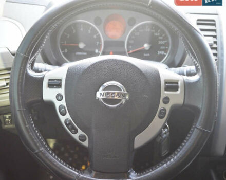 Серый Ниссан ИксТрейл, объемом двигателя 2 л и пробегом 180 тыс. км за 9500 $, фото 6 на Automoto.ua