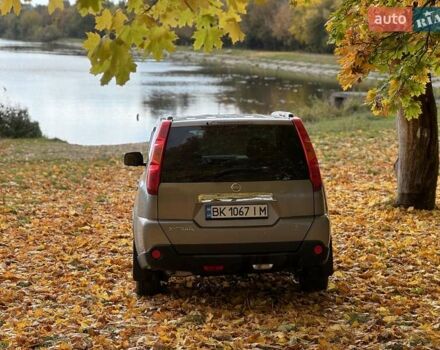Сірий Ніссан ІксТрейл, об'ємом двигуна 2 л та пробігом 238 тис. км за 9400 $, фото 11 на Automoto.ua