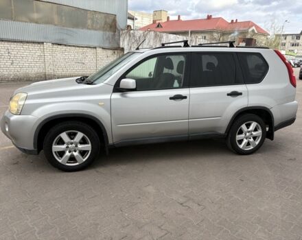 Серый Ниссан ИксТрейл, объемом двигателя 2 л и пробегом 114 тыс. км за 3750 $, фото 3 на Automoto.ua