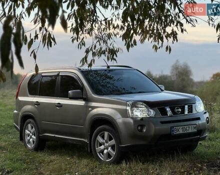 Сірий Ніссан ІксТрейл, об'ємом двигуна 2 л та пробігом 238 тис. км за 9400 $, фото 32 на Automoto.ua