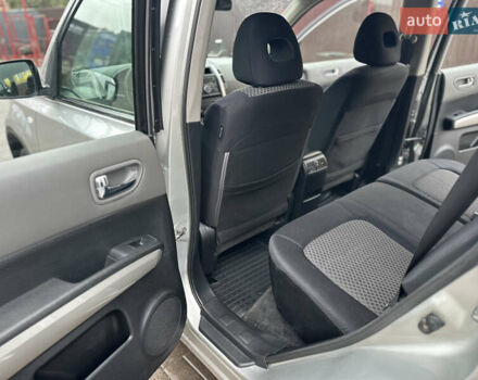 Сірий Ніссан ІксТрейл, об'ємом двигуна 2.49 л та пробігом 197 тис. км за 8300 $, фото 23 на Automoto.ua