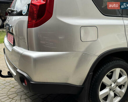 Сірий Ніссан ІксТрейл, об'ємом двигуна 2 л та пробігом 228 тис. км за 10250 $, фото 51 на Automoto.ua