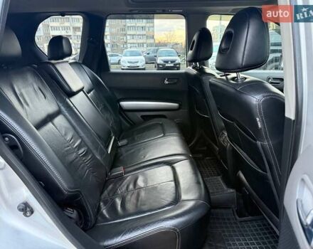 Серый Ниссан ИксТрейл, объемом двигателя 2.49 л и пробегом 327 тыс. км за 10890 $, фото 11 на Automoto.ua