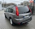 Сірий Ніссан ІксТрейл, об'ємом двигуна 2 л та пробігом 243 тис. км за 10000 $, фото 5 на Automoto.ua