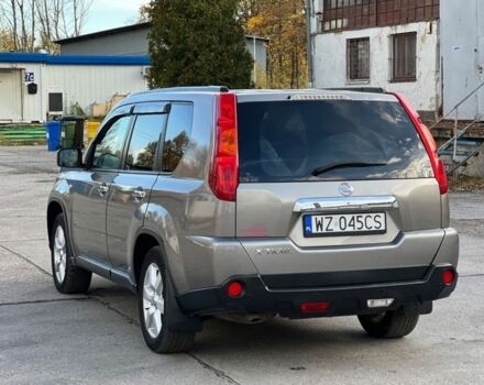 Серый Ниссан ИксТрейл, объемом двигателя 2.2 л и пробегом 200 тыс. км за 3400 $, фото 6 на Automoto.ua