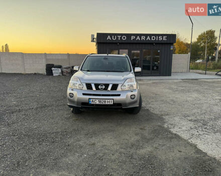 Серый Ниссан ИксТрейл, объемом двигателя 2.49 л и пробегом 260 тыс. км за 8499 $, фото 1 на Automoto.ua