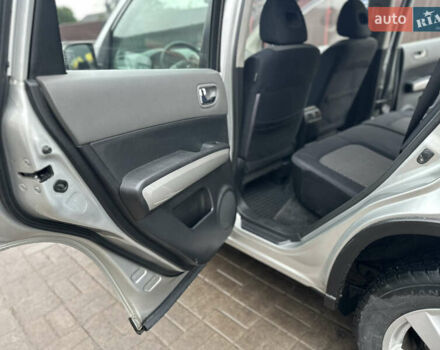 Сірий Ніссан ІксТрейл, об'ємом двигуна 2.49 л та пробігом 197 тис. км за 8300 $, фото 24 на Automoto.ua