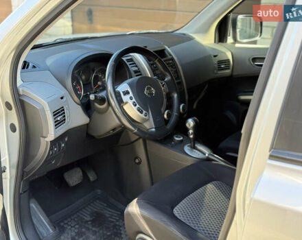 Серый Ниссан ИксТрейл, объемом двигателя 2 л и пробегом 199 тыс. км за 8800 $, фото 6 на Automoto.ua