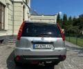 Серый Ниссан ИксТрейл, объемом двигателя 2 л и пробегом 227 тыс. км за 9500 $, фото 5 на Automoto.ua