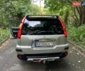 Серый Ниссан ИксТрейл, объемом двигателя 2 л и пробегом 290 тыс. км за 9800 $, фото 6 на Automoto.ua