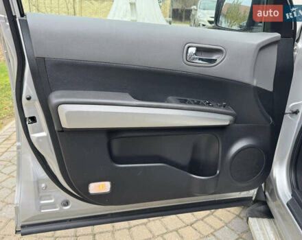 Сірий Ніссан ІксТрейл, об'ємом двигуна 2 л та пробігом 228 тис. км за 10250 $, фото 12 на Automoto.ua