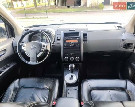 Сірий Ніссан ІксТрейл, об'ємом двигуна 2.5 л та пробігом 132 тис. км за 8900 $, фото 32 на Automoto.ua
