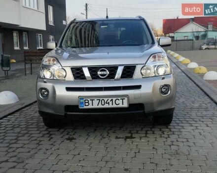 Сірий Ніссан ІксТрейл, об'ємом двигуна 2.5 л та пробігом 132 тис. км за 8900 $, фото 1 на Automoto.ua