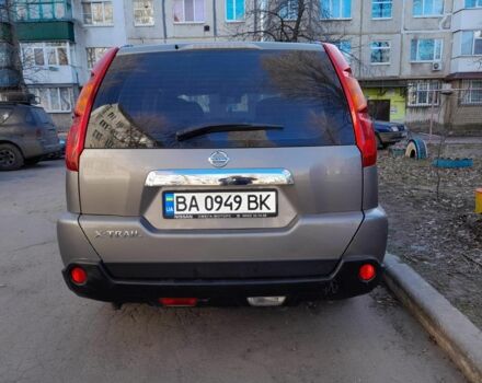 Серый Ниссан ИксТрейл, объемом двигателя 2 л и пробегом 195 тыс. км за 8300 $, фото 1 на Automoto.ua