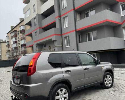 Серый Ниссан ИксТрейл, объемом двигателя 2 л и пробегом 326 тыс. км за 8650 $, фото 3 на Automoto.ua